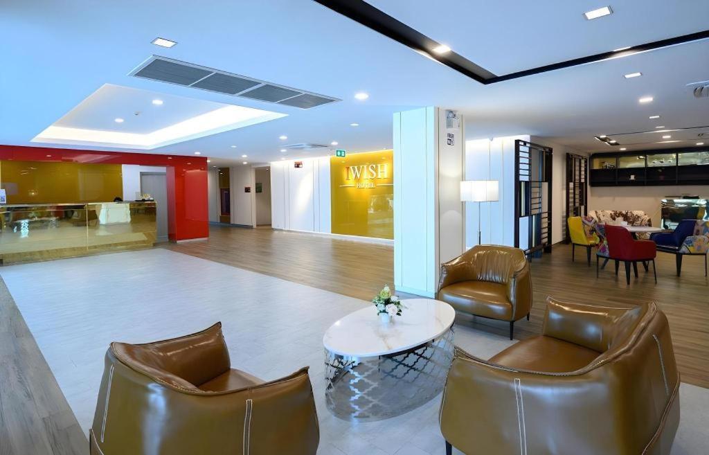 Iwish Hotel Bangkok Exterior foto