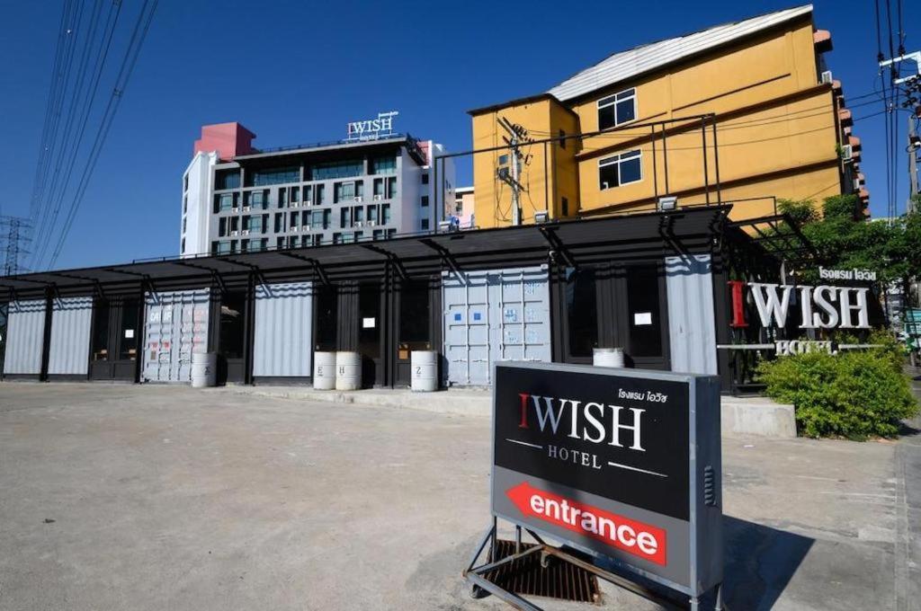 Iwish Hotel Bangkok Exterior foto