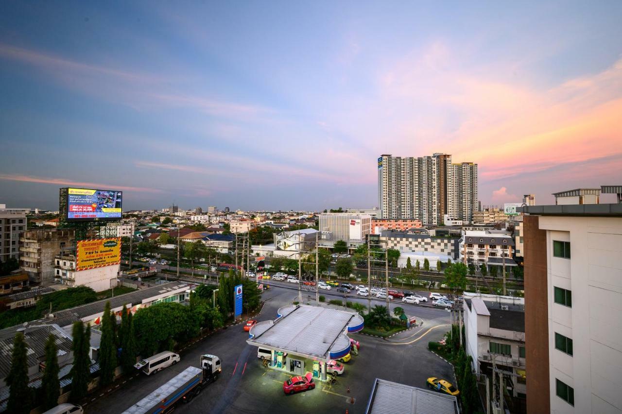 Iwish Hotel Bangkok Exterior foto